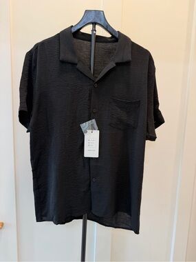 Women's Black Short-Sleeve Button-Down Shirt - Casual Pocket Detail #388